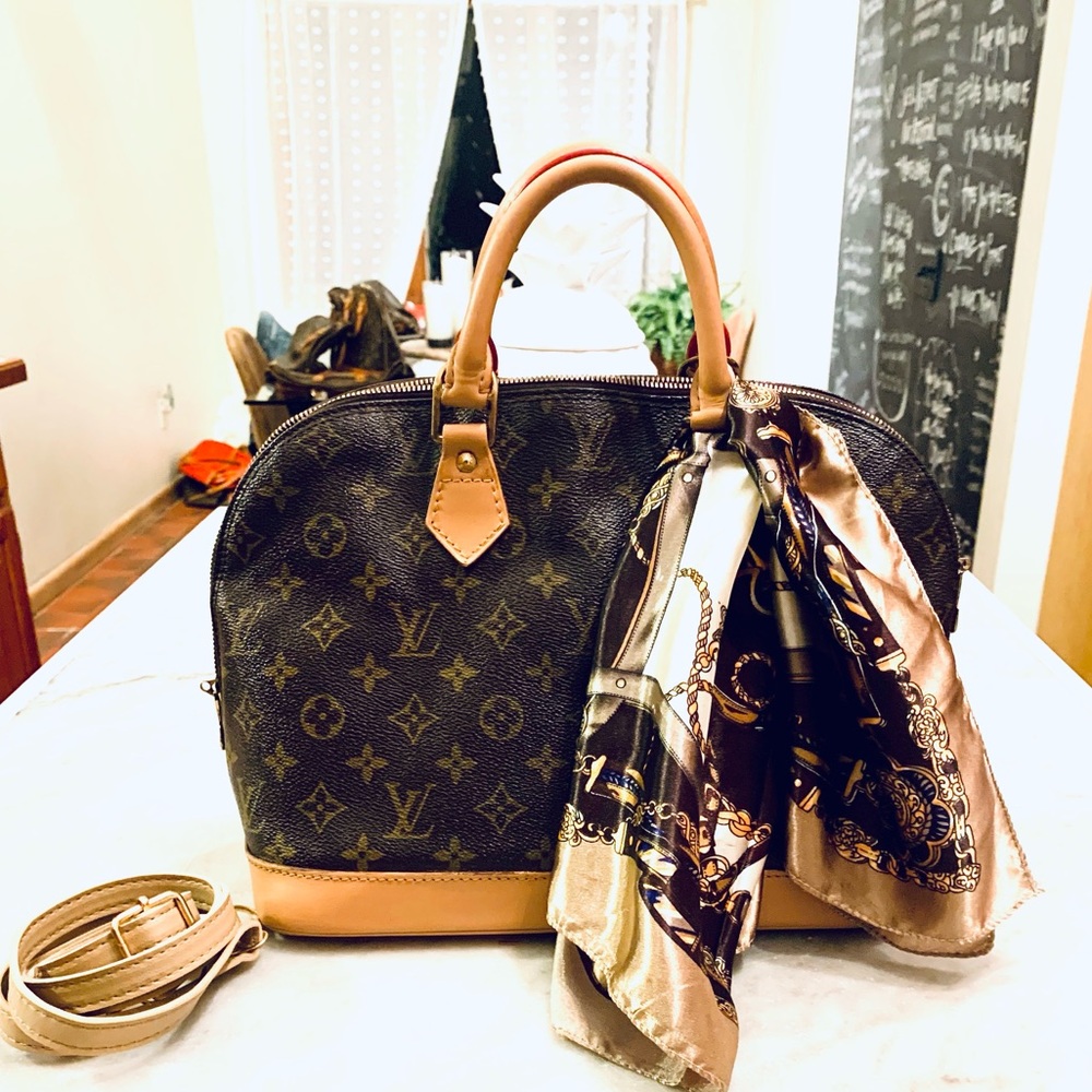 Authentic Louis Vuitton Alma PM Cross Body Tote Handbag Purse LV MONOGRAM Purses